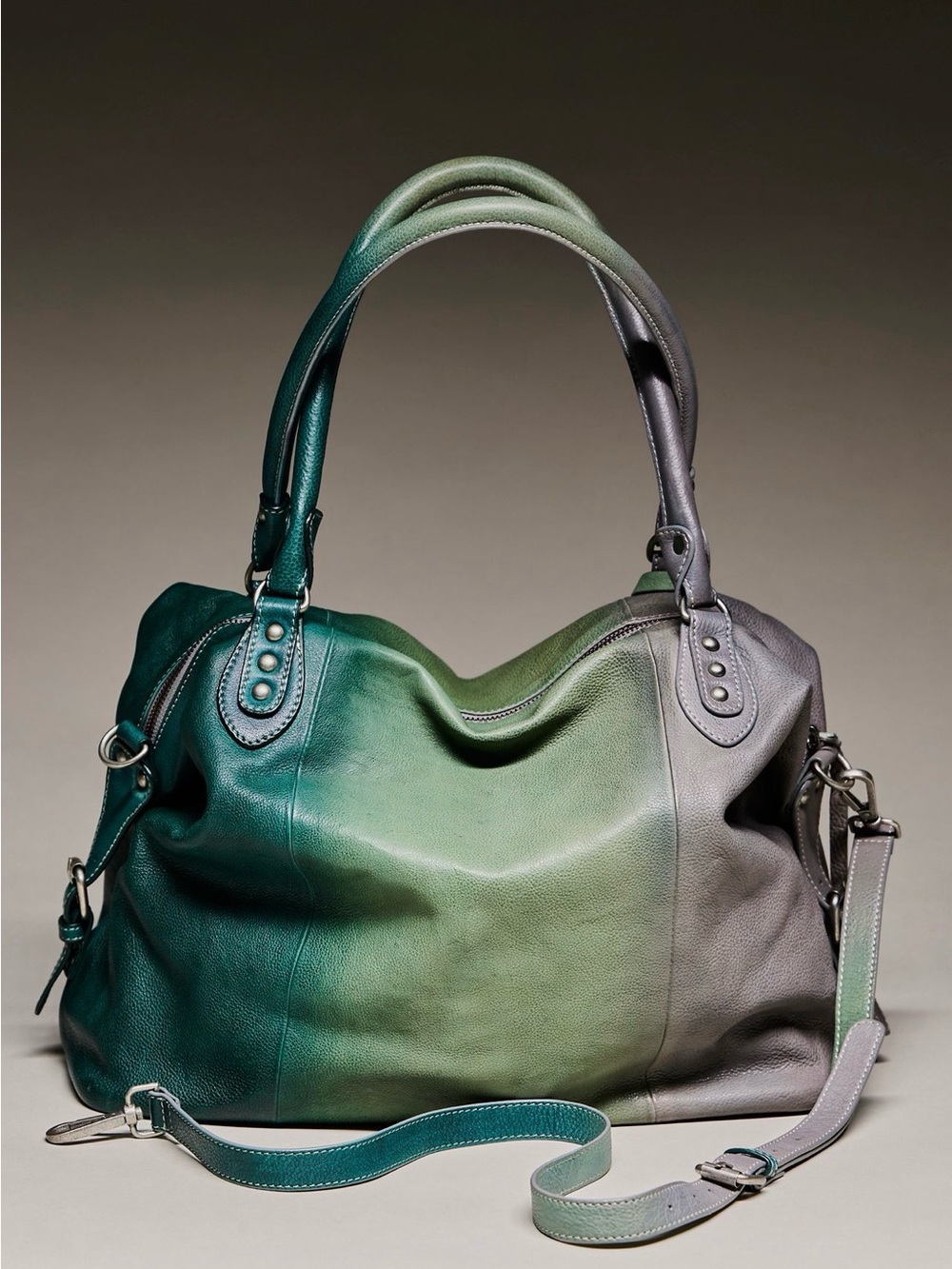 🦚 Free People Large Emerson Tote Ombré Green Limited Edition SOLD OUT! Rare NWT! - Picture 2 of 9